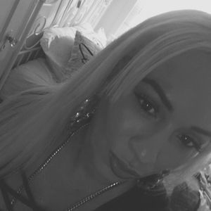 Meet your Posher, Angie